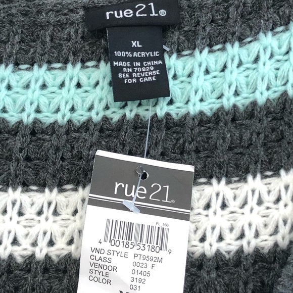 NWT Tri-Colored Pull Over Sweater from Rue21 Size Large - Picture 5 of 9